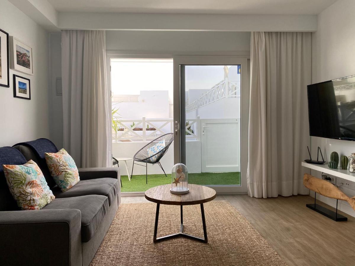 Flower Beach Suite Pool Playa Honda  Buitenkant foto